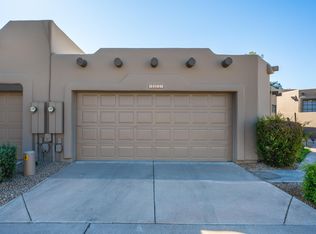 4017 E Round Hill Dr, Phoenix, AZ 85028