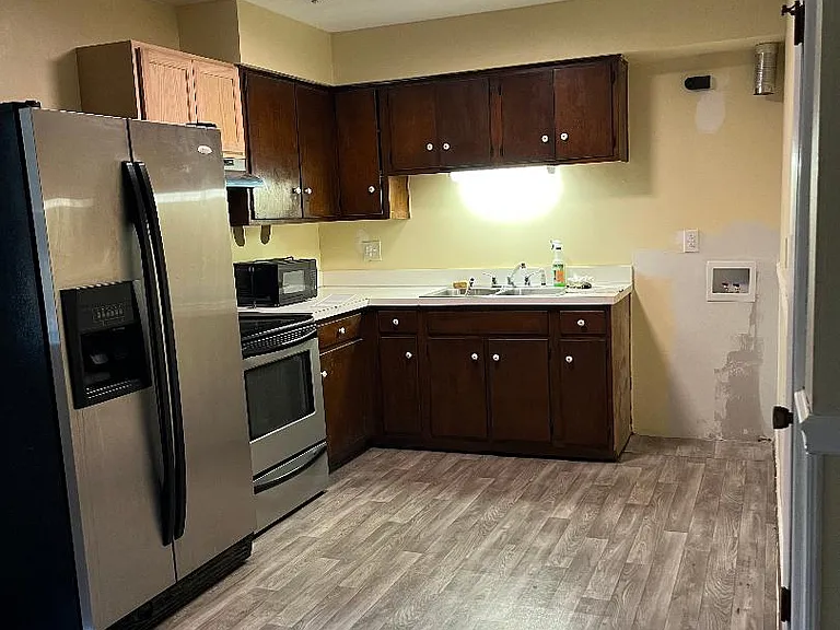 420 Maryle Ct — Photo 4