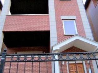 715 W 31st St #2, Chicago, IL
