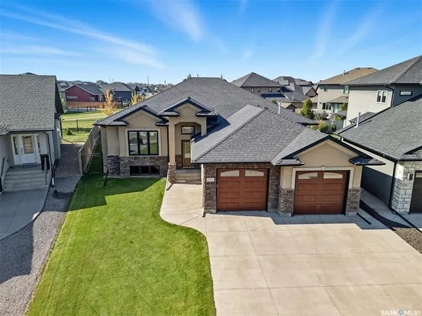 806 Gillies CRESCENT, Saskatoon, SK S7V 0C2