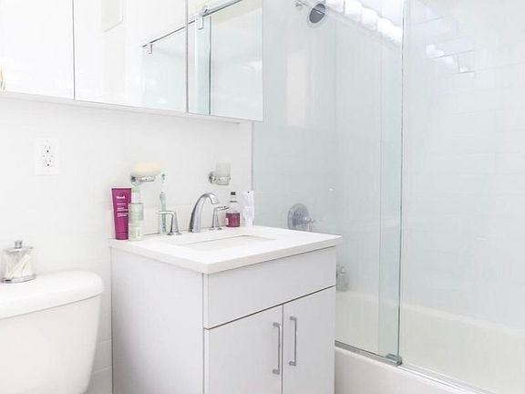 5th image of 405 E 56th St APT 3G