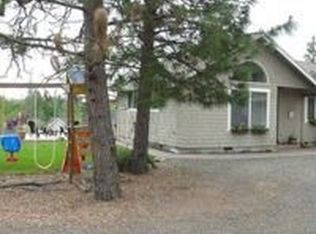 645 Kinworthy Dr, Shady Cove, OR 97539