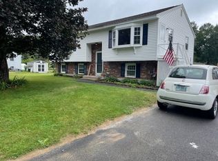 4 Kemo Cir, Litchfield, NH 03052
