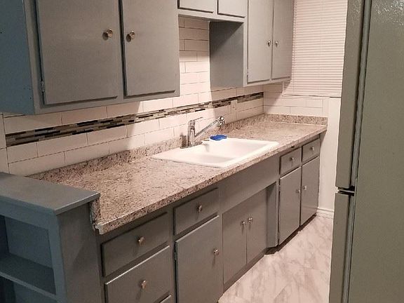 2nd image of 4324 Ventura Canyon Ave APT 6