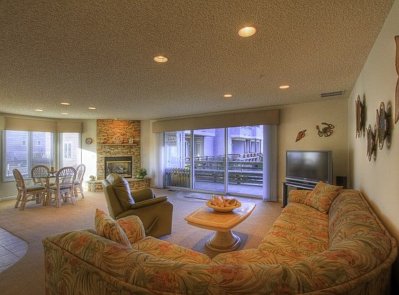 2nd image of 902 Ocean Dr #1001