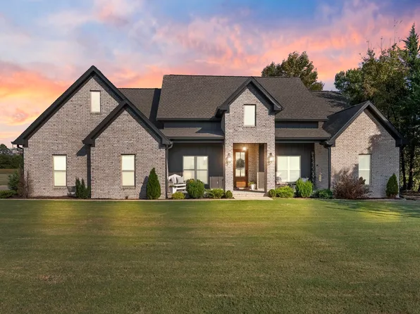 2 Bullet Davis Dr, Greenbrier, AR 72058