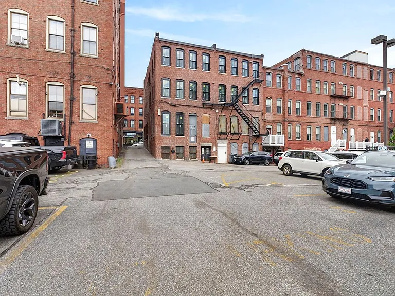 38-42 Washington St — Photo 19