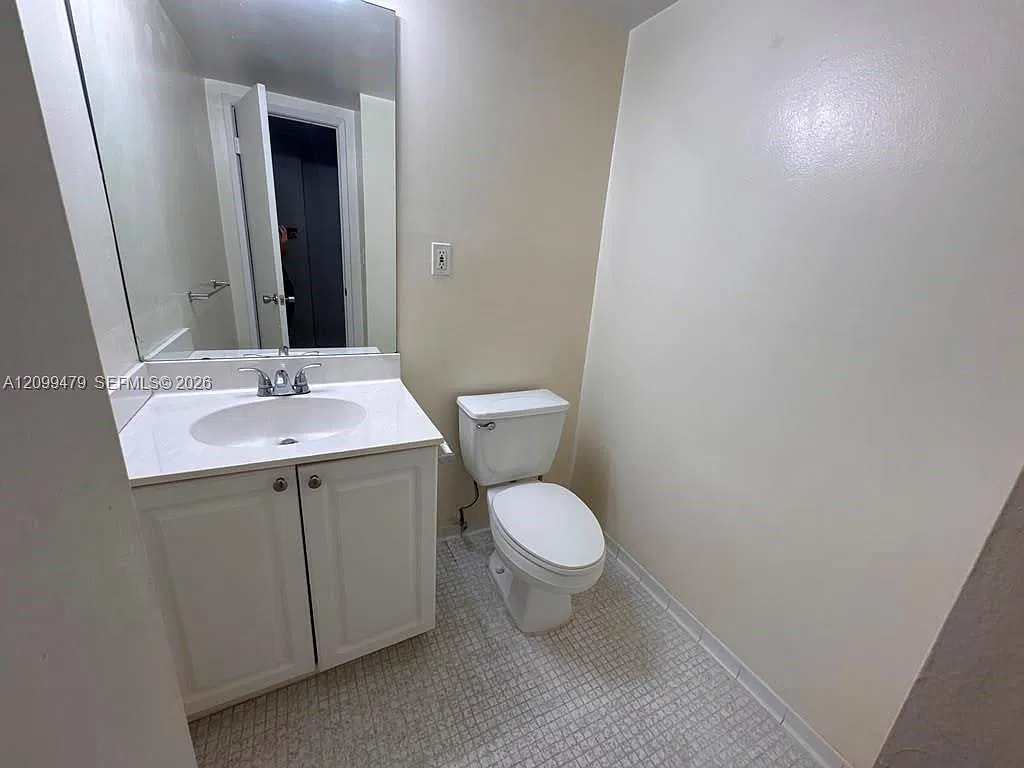 Oceanview Building B Cond — Photo 2