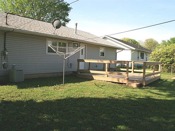 4th image of 28 Delores Ave