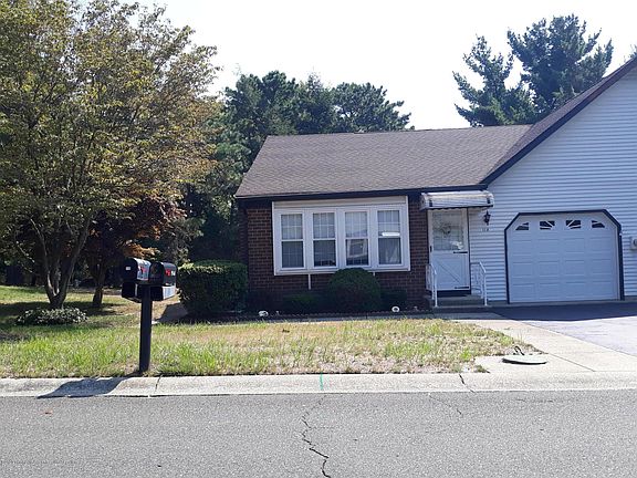 2nd image of 11A Ivy St #A