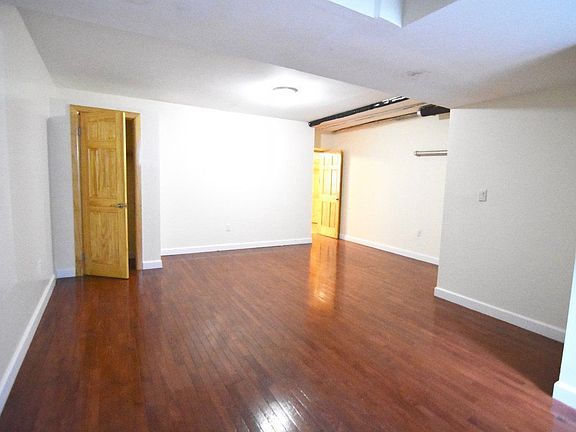 3rd image of 517 W 171st St APT 1B