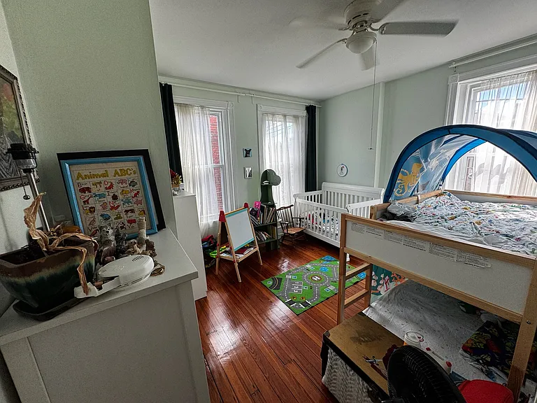 426 Tasker St — Photo 29