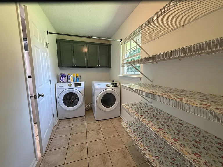 111 Turnstone Ct SW — Photo 8