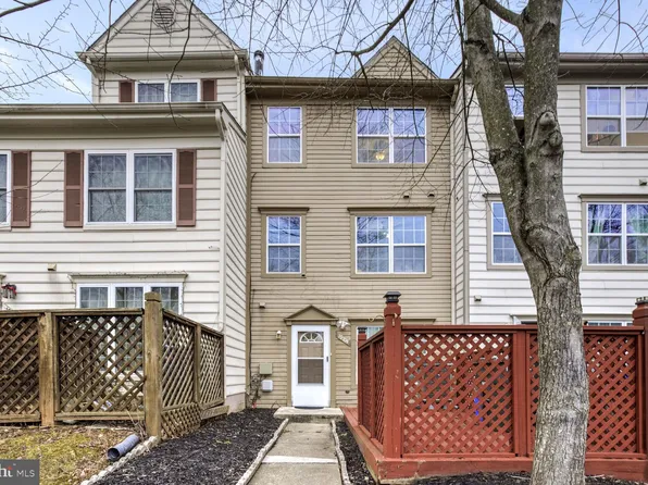19704 Teakwood Cir #74, Germantown, MD 20874