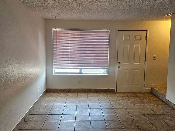 2nd image of 1436 E 9th St Unit 4