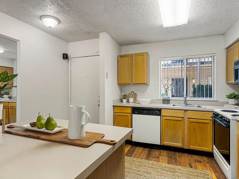 Deerfield Estates - First Months Rent FREE *Select Units Only* — Photo 17