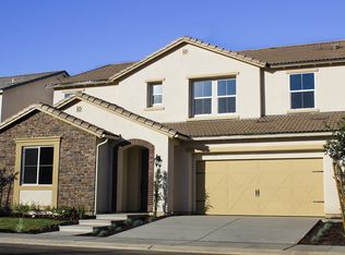 1076 Carmelita Ave, Clovis, CA 93619