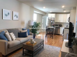 9 8th St #II, Cambridge, MA 02141