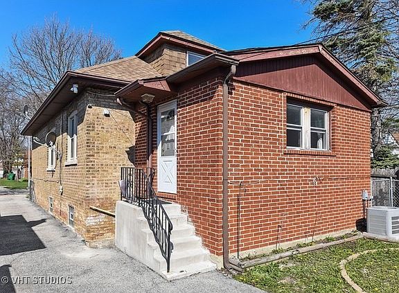 4th image of 1003 Bristol Ave