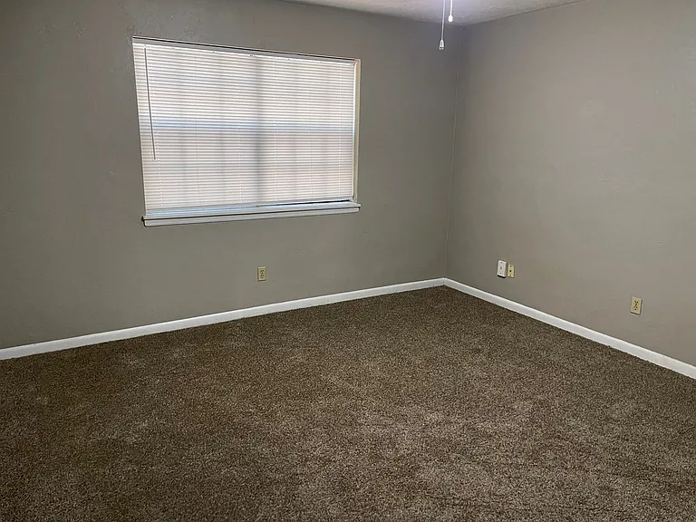 2519 Old Bainbridge Rd #A — Photo 2