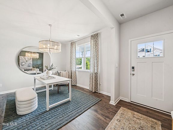 3rd image of 309 Sailors Way