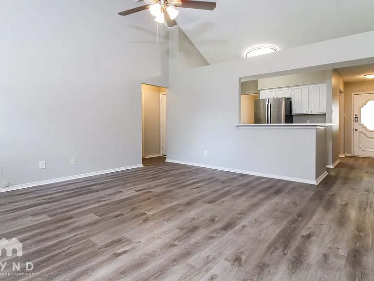 6602 Glen Falls Dr — Photo 4