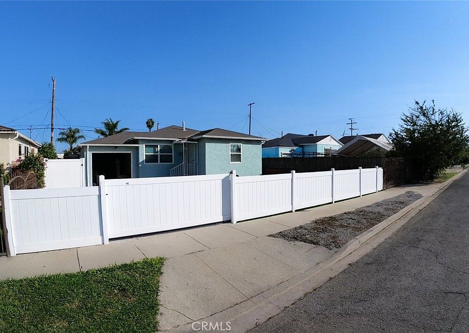 1st image of 1808 N Grape Ave