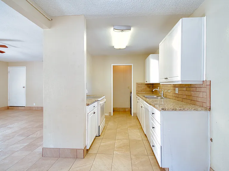 2300 Rattlesnake Gulch Rd — Photo 11