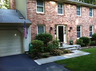 5968 New England Woods Dr, Burke, VA 22015