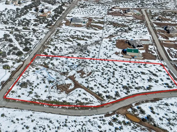 7828 Merrick St #35, Phelan, CA 92371