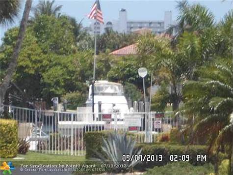4th image of 322 N Federal Hwy APT 237