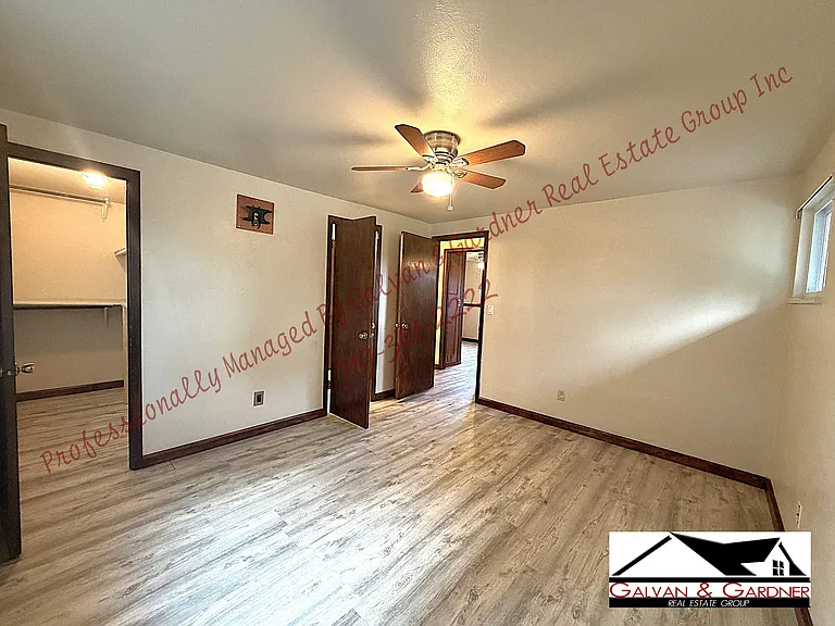 1435 Coronado Dr — Photo 12
