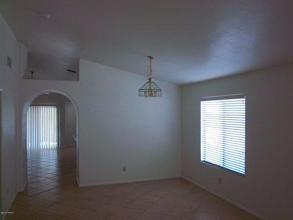 3rd image of 4909 W Hurston Dr