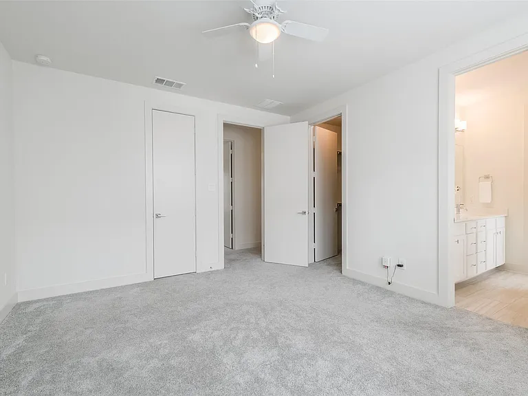 4817 Martin Oaks Ln — Photo 21