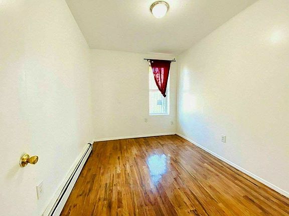 5th image of 101 Truxton St #1AA