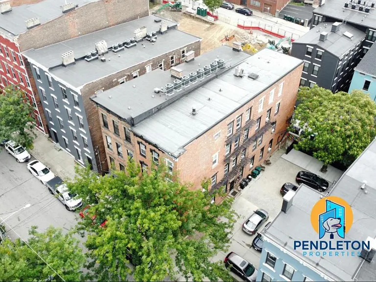 521 E 13th St #3 — Photo 12