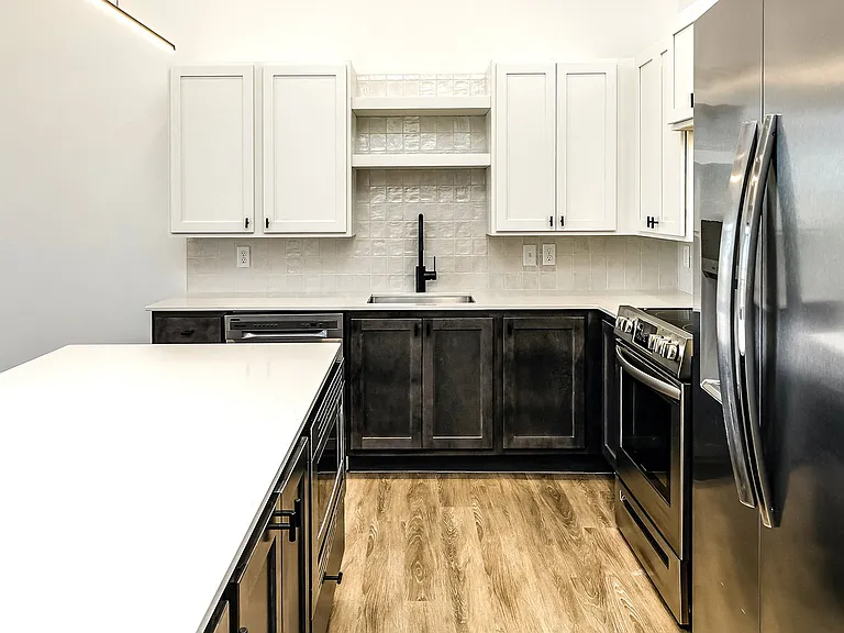 Dalmore Apartments — Photo 13