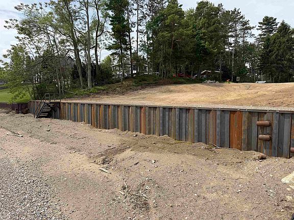 5th image of 8340 Lakeshore Rd