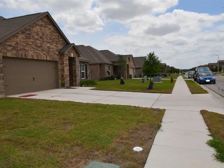 1187 Amy Dr — Photo 7