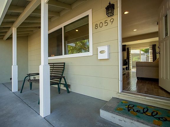 3rd image of 8059 Glen Valley Cir