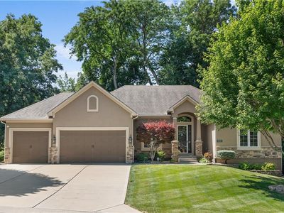 1212 SE Woodbine Dr, Blue Springs, MO, 64014