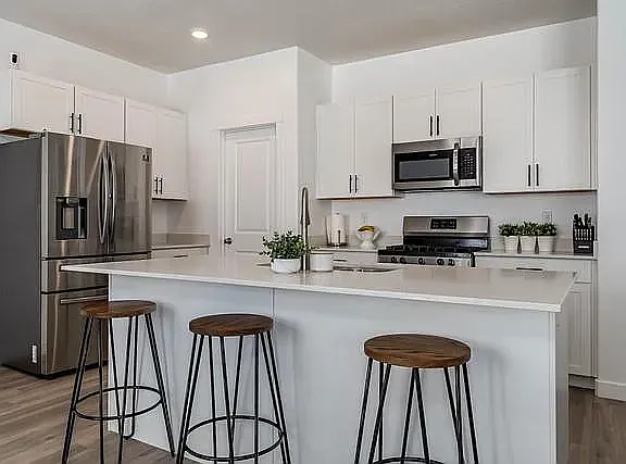 937 E Mecham Ave — Photo 21