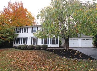 723 Somerdale Dr, Webster, NY 14580