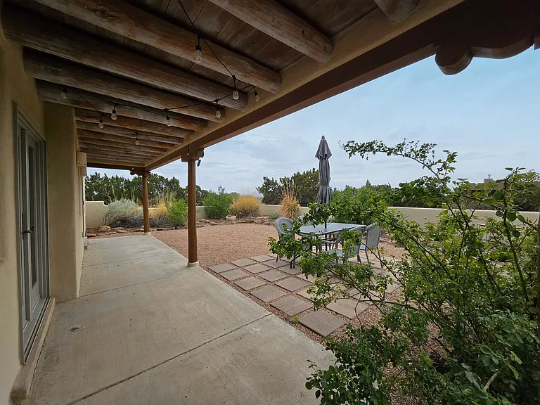 4 Inez Ct — Photo 36