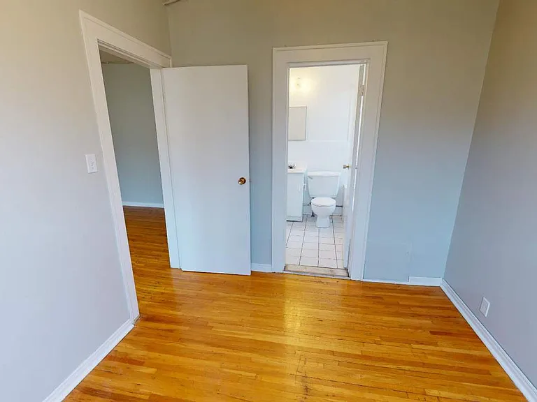 854 Ottawa St #1 — Photo 4