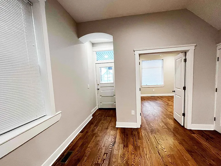 3216 Bishop St — Photo 15