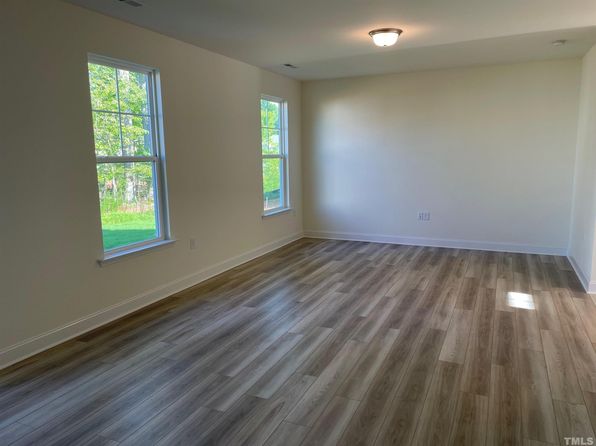 767 Heartpine Dr, Mebane, NC 27302