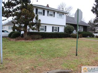 1060 Apache St, North Brunswick, NJ 08902