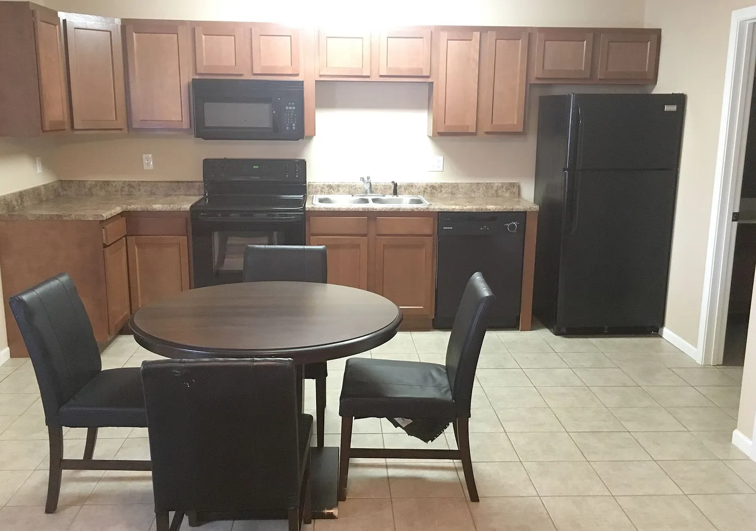 6754-MF4-E2 — Photo 2