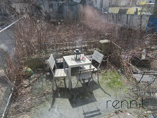 Rented by Rennit Inc. | media 24